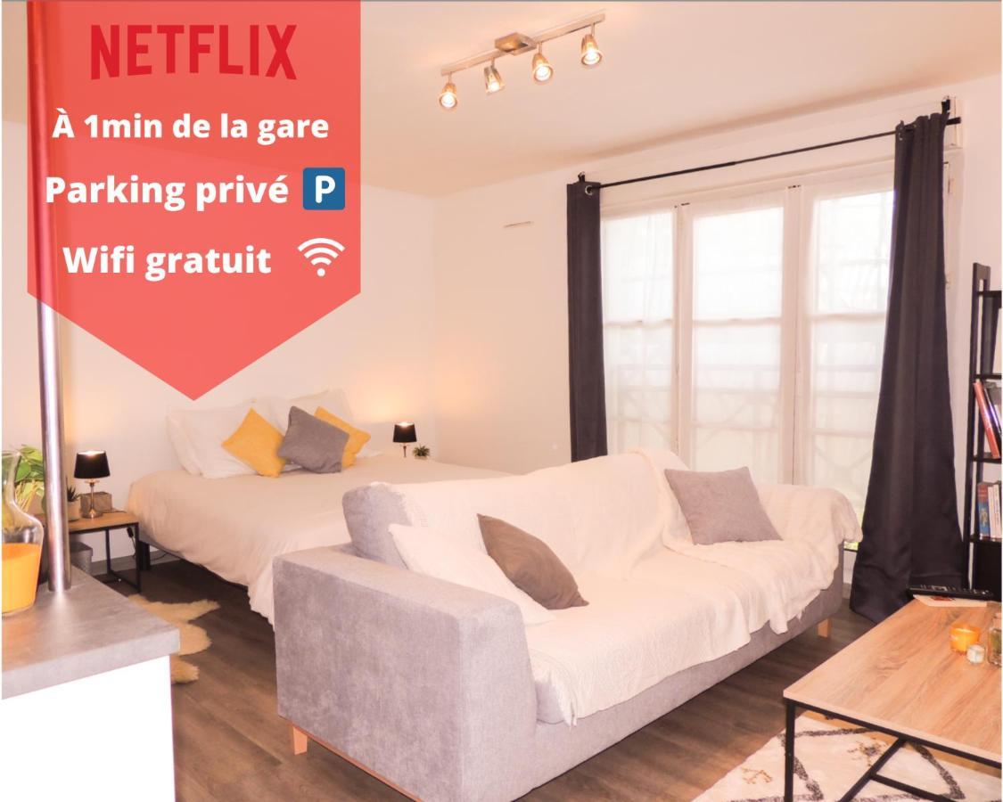 Joli Studio Tout Confort A 2 Pas De La Gare Poissy Ngoại thất bức ảnh