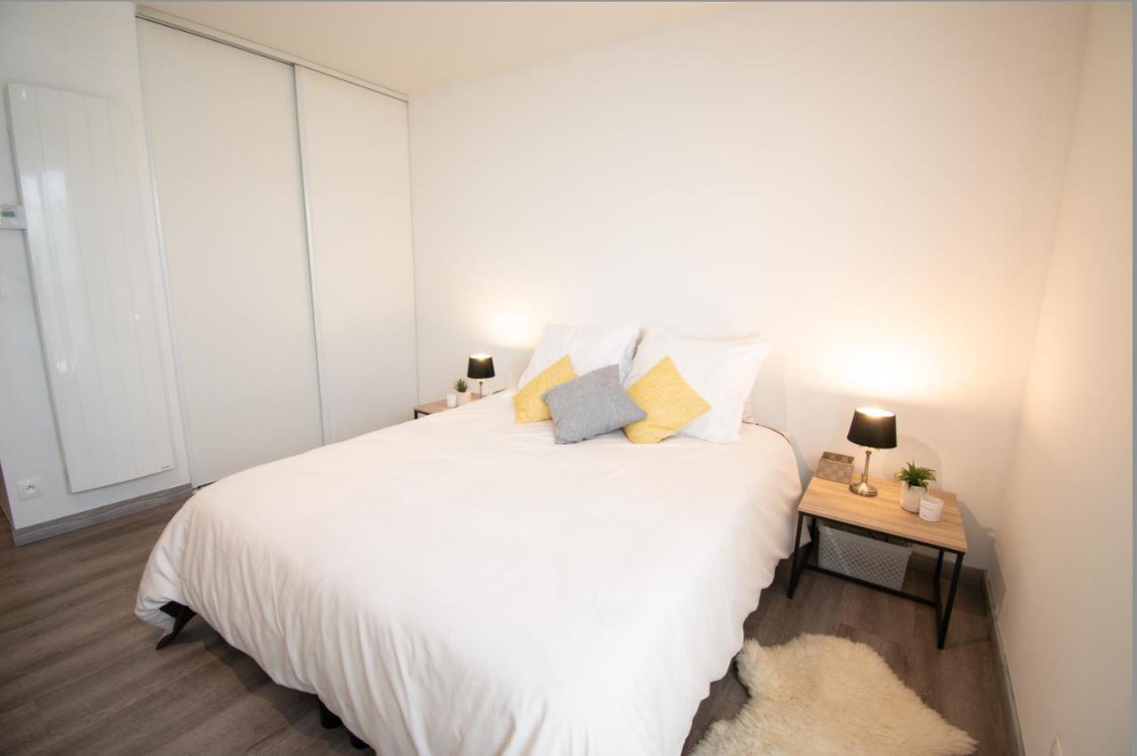 Joli Studio Tout Confort A 2 Pas De La Gare Poissy Ngoại thất bức ảnh